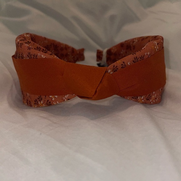 Universal threads headband. NWT, orange pattern - Picture 3 of 3